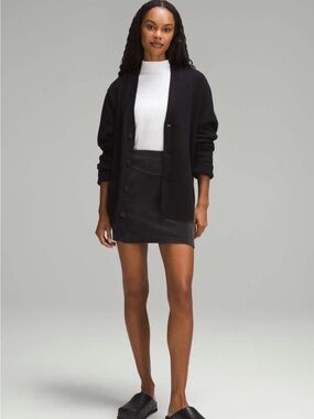 Lululemon Scuba Mid-Rise Mini Skirt